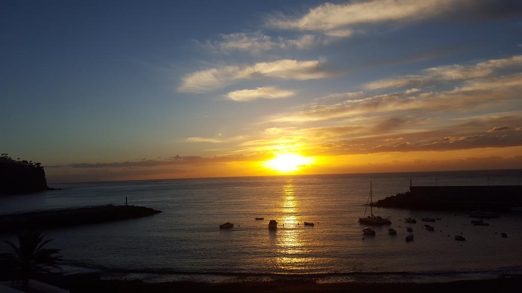 Tapahuga * Playa de Santiago (Isla de la Gomera)